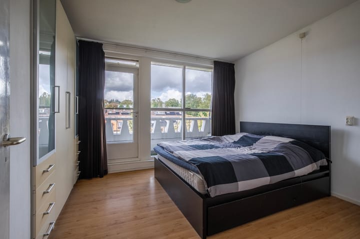 Foto 21 van Lippe Biesterfeldstraat 23-4