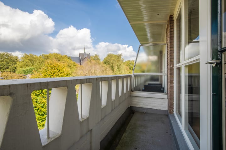 Foto 25 van Lippe Biesterfeldstraat 23-4