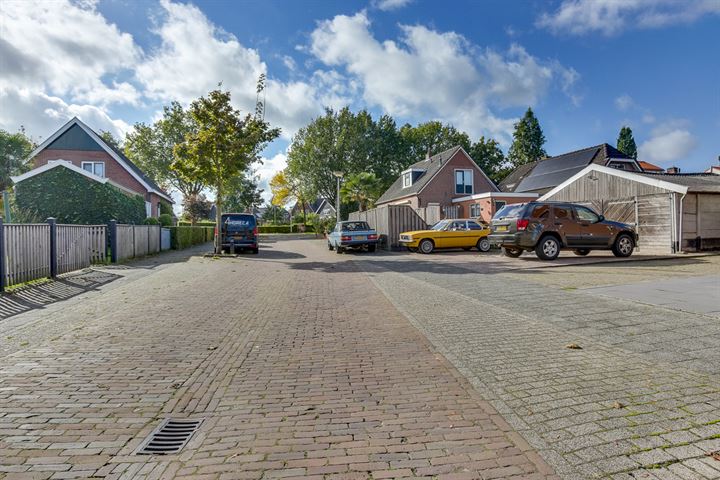 Bekijk foto 36 van Van Wijngaardenstraat 20