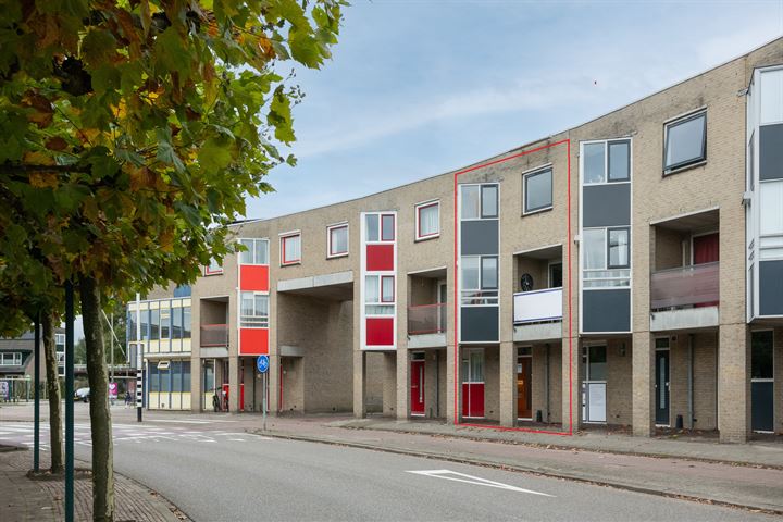 Raadhuisplein 12, Nieuwerkerk aan den IJssel