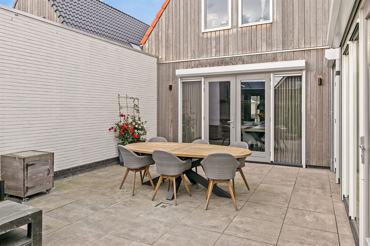 Bekijk foto 33 van Roggestraat 12