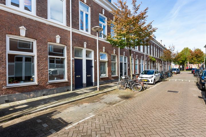 Bekijk foto 2 van Sumatrastraat 13