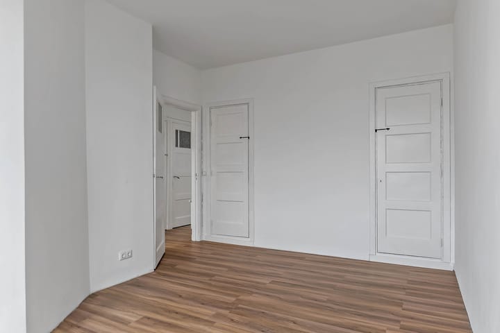 Foto 12 van Zeeruststraat 242