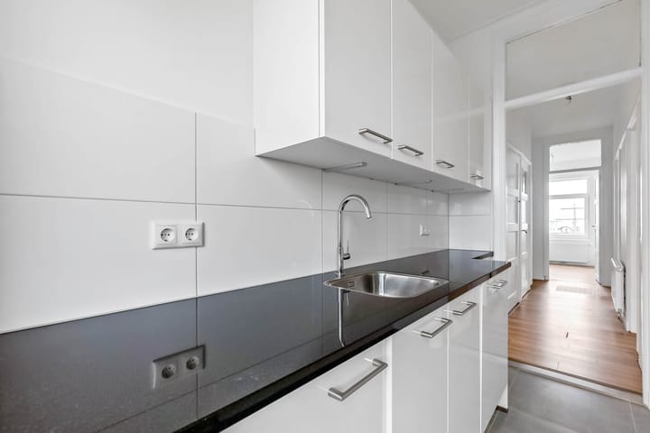 Foto 17 van Zeeruststraat 242