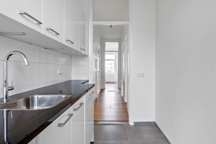 Foto 18 van Zeeruststraat 242