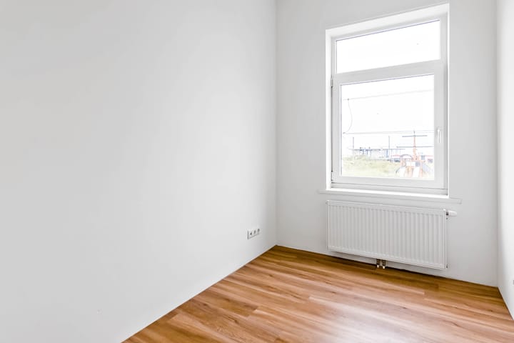 Foto 20 van Zeeruststraat 242