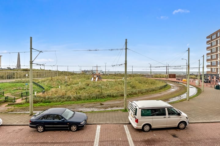 Foto 31 van Zeeruststraat 242