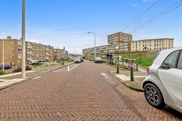 Foto 34 van Zeeruststraat 242