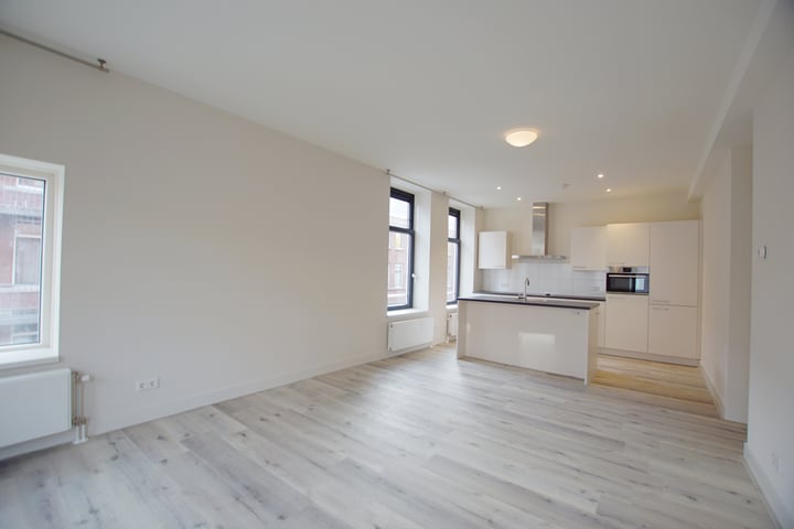 Paradise Avenue 120-B