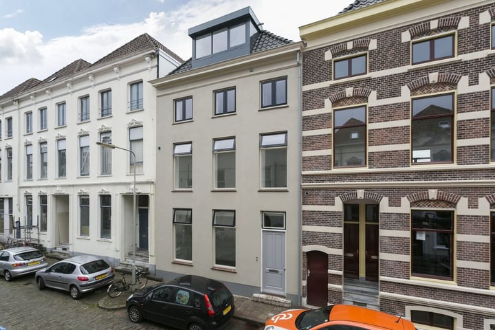 Bekijk foto 1 van Karel van Gelderstraat 21-1