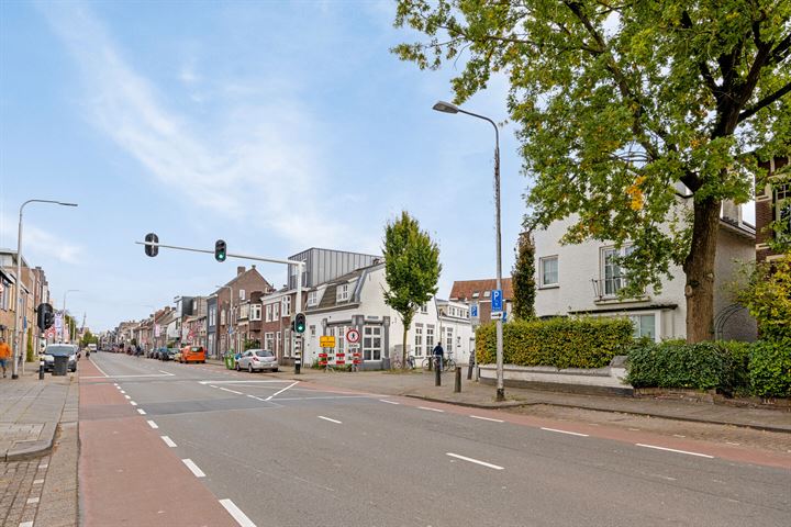 View photo 5 of Bredaseweg 172