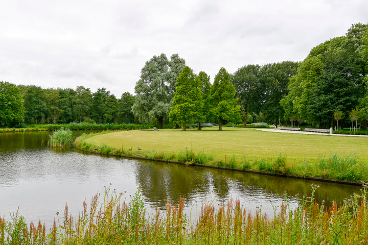 Bekijk foto 16 van Corantijnstraat 3-2