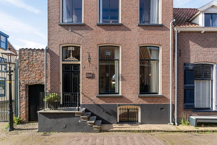 Bekijk foto 7 van Heerenstraat 16