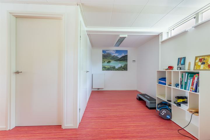 View photo 23 of Hof van Edenlaan 24