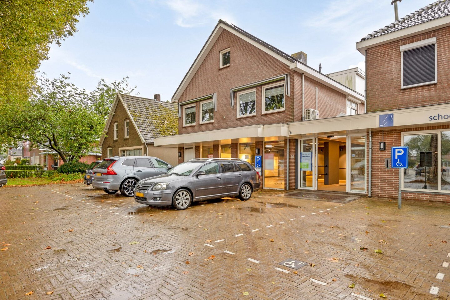 Bekijk foto 1 van Dorpstraat 40