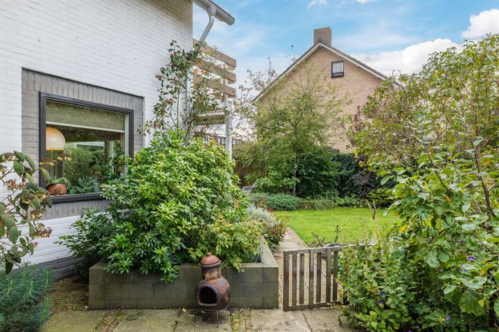 Bekijk foto 46 van Marijkestraat 17