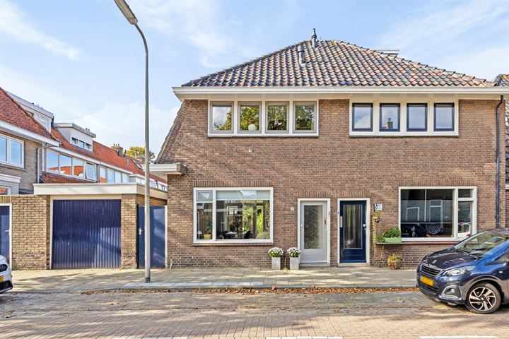 View photo of Hendrik van Viandenstraat 45