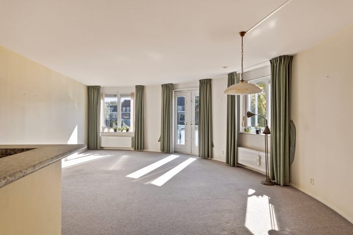 Foto 2 van Burgemeester van Tuyllpl 4