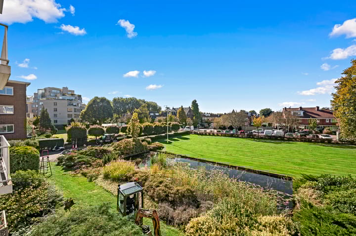 Photo 2 of Prins Hendrikplein 25