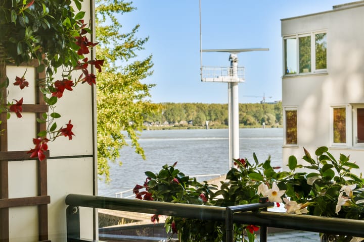 Photo 4 of Venetiëhof 103