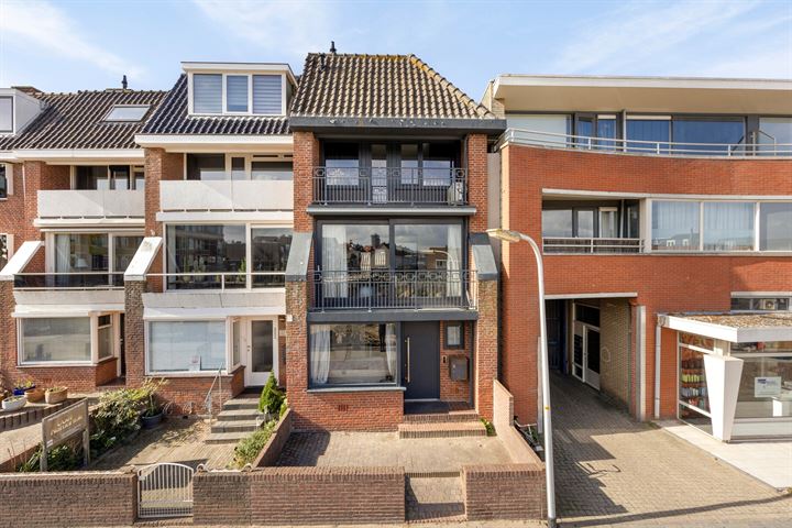 View photo of Maarten Kruytstraat 8