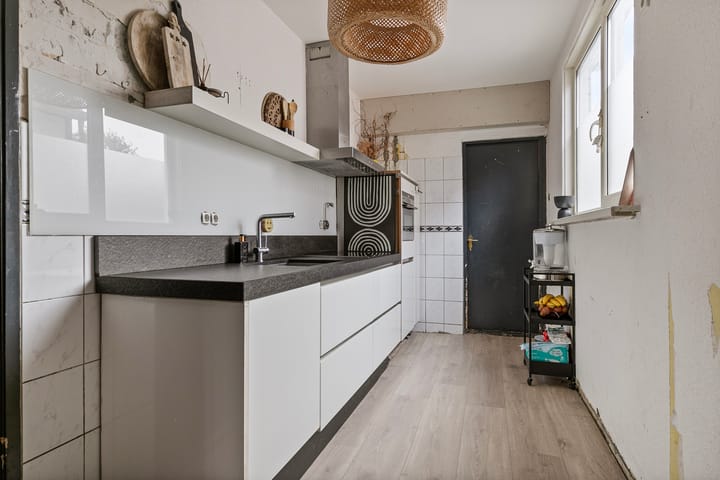 Photo 15 of Watertorenstraat 12