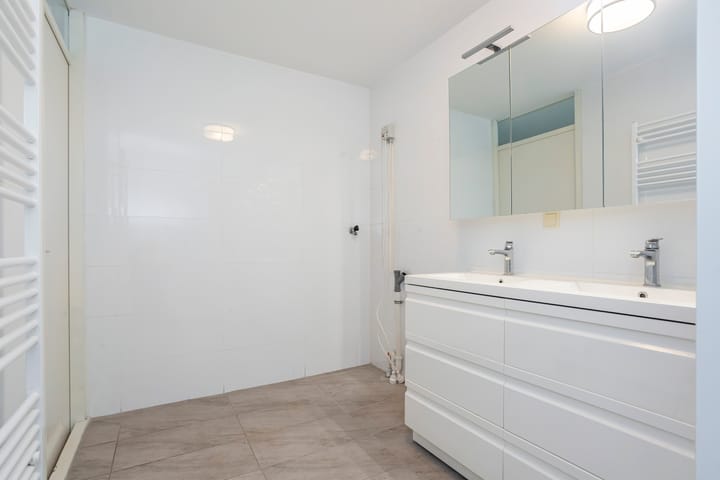 Foto 15 van Damstraat 46