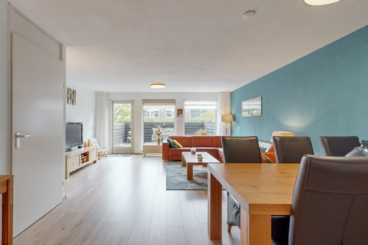 Photo 17 of Schubertlaan 807