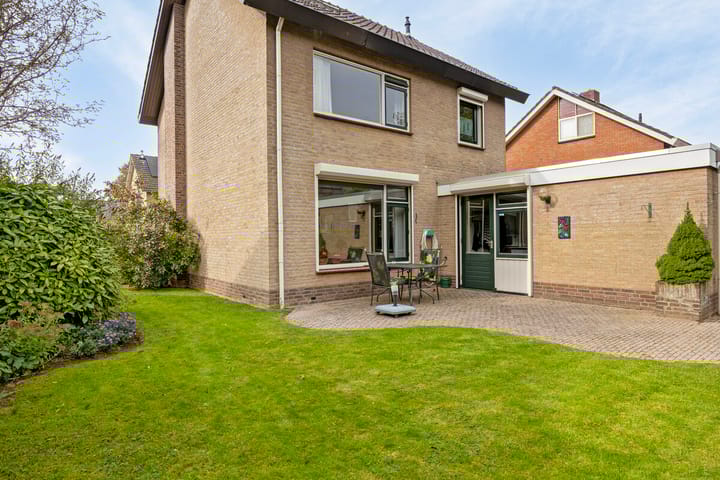 Foto 25 van Dijkstraat 48