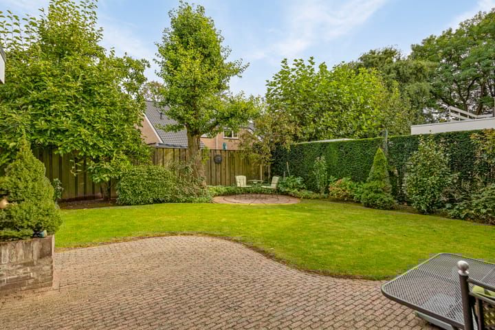 Foto 28 van Dijkstraat 48