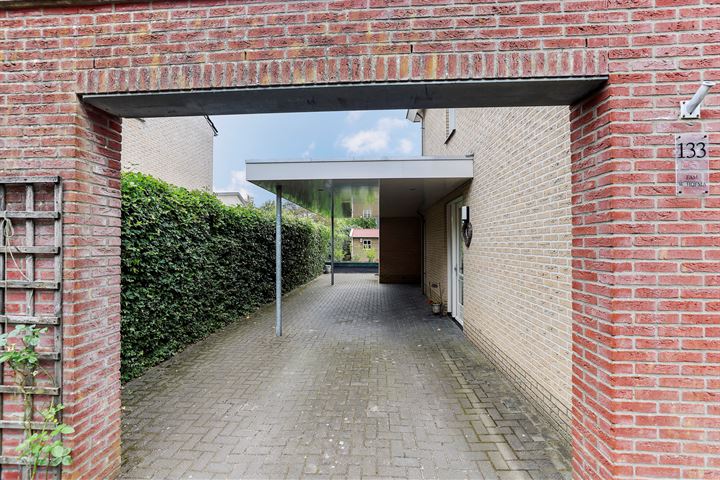 View photo 40 of Willem de Zwijgerlaan 133