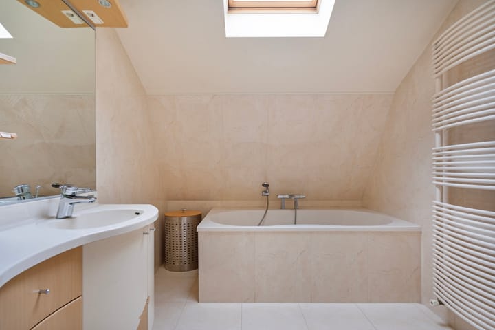 Foto 26 van Houtse Parallelweg 112