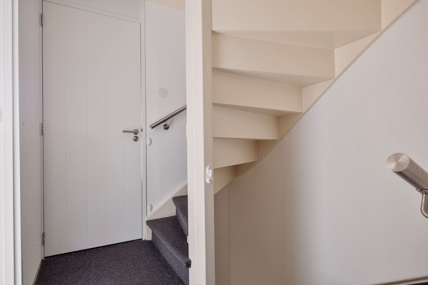 Photo 29 of Carneoolstraat 54