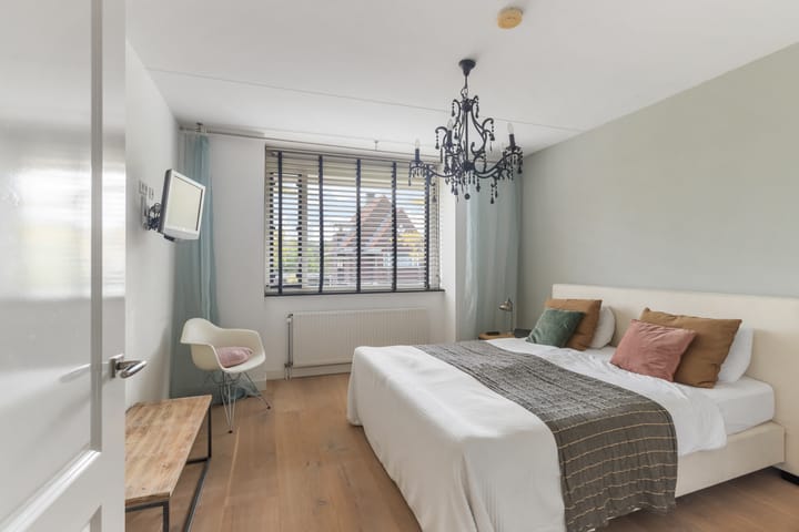 Foto 4 van Romanovhof 25