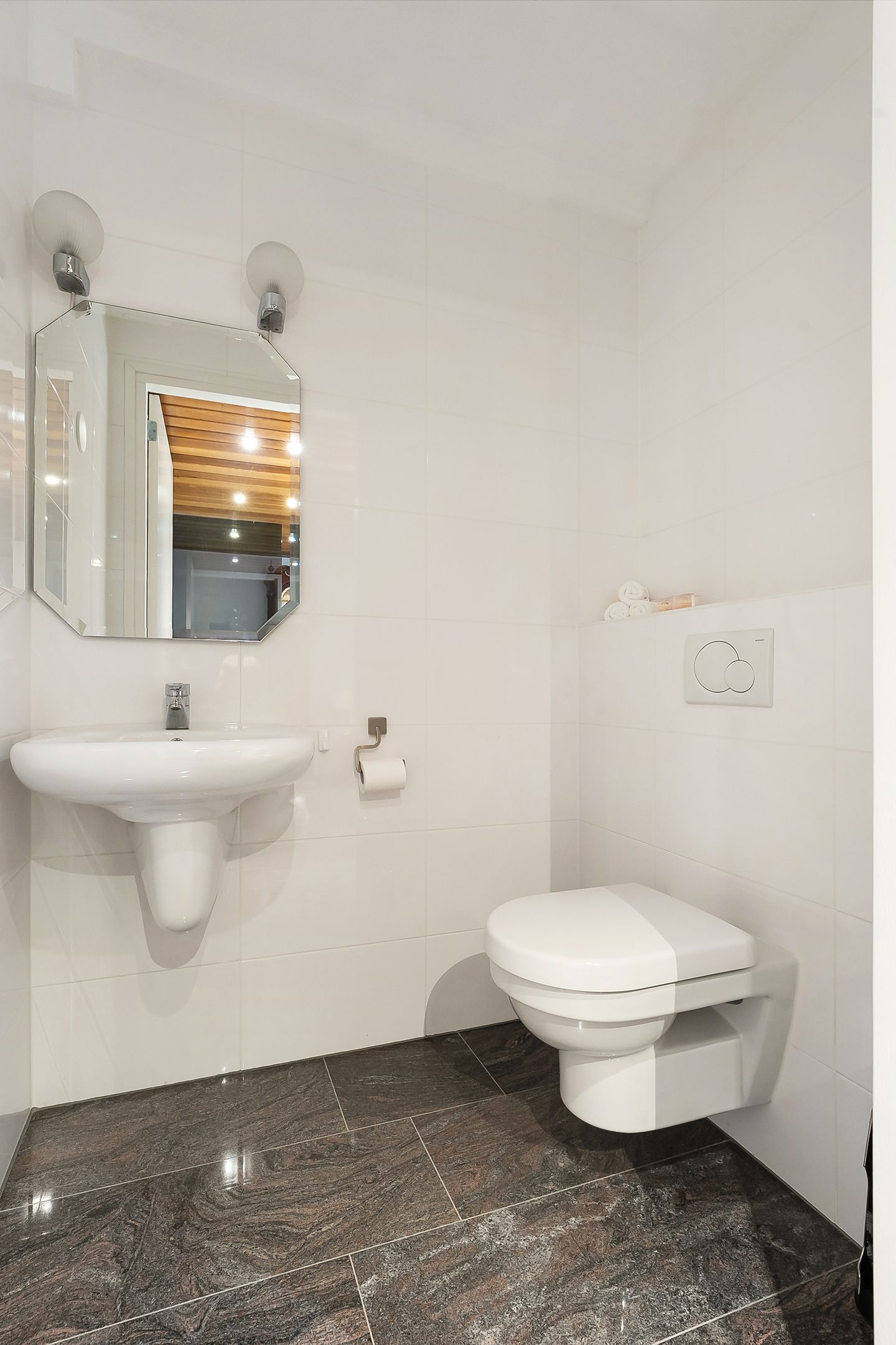 Foto 48 van Willebrandt van Oldenburgstraat 7-B5