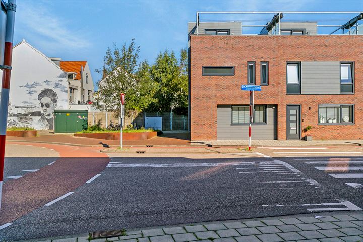 Bekijk foto 39 van De Willem Ruysstraat 1