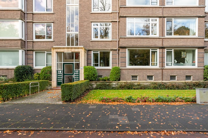 Bekijk foto 27 van Huis te Landelaan 214