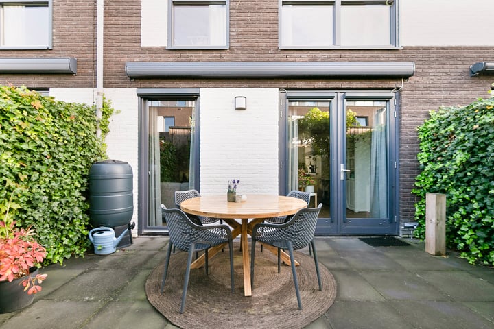 Bekijk foto 25 van Pelikaanstraat 60