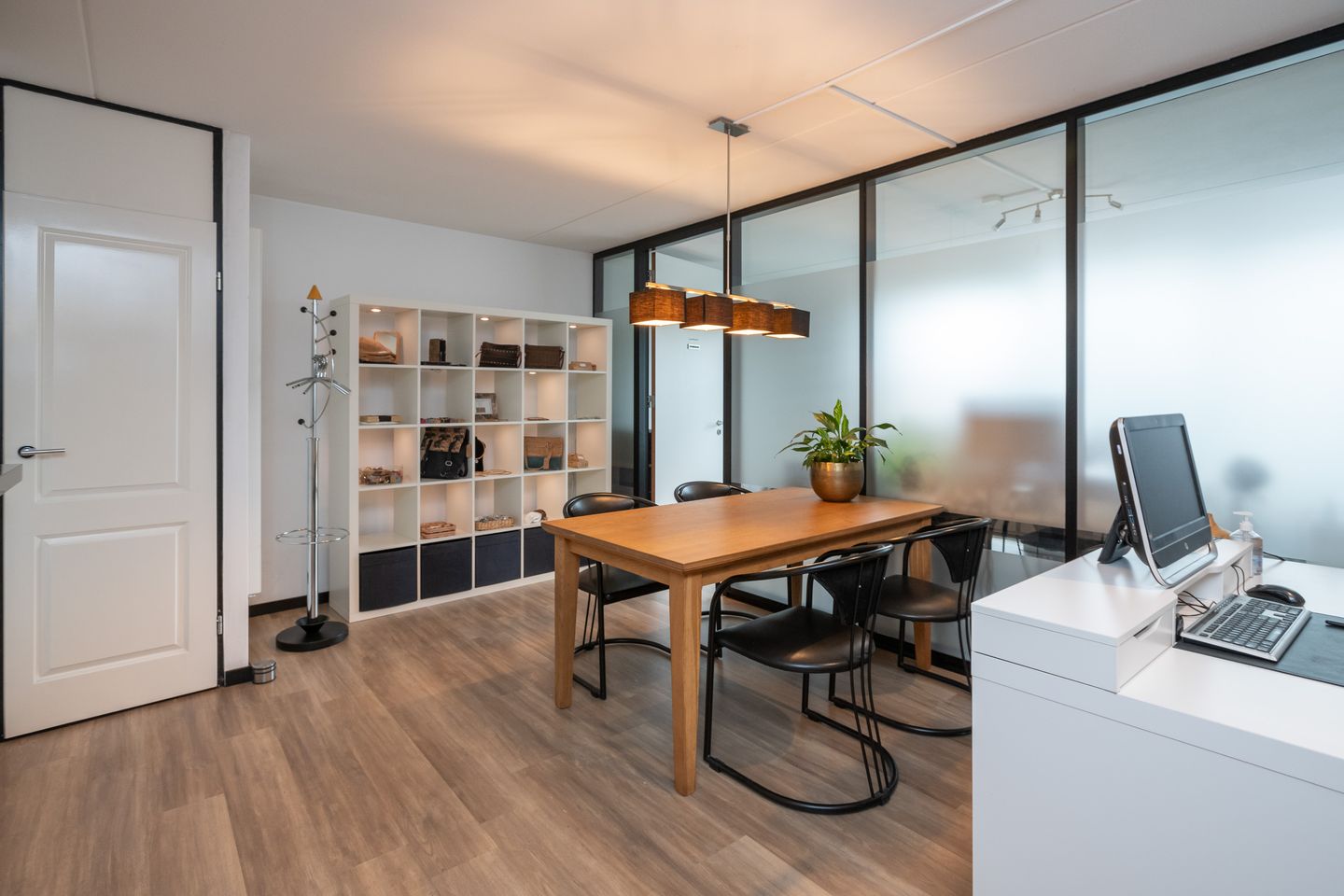 Foto 5 van Raadhuisplein 12