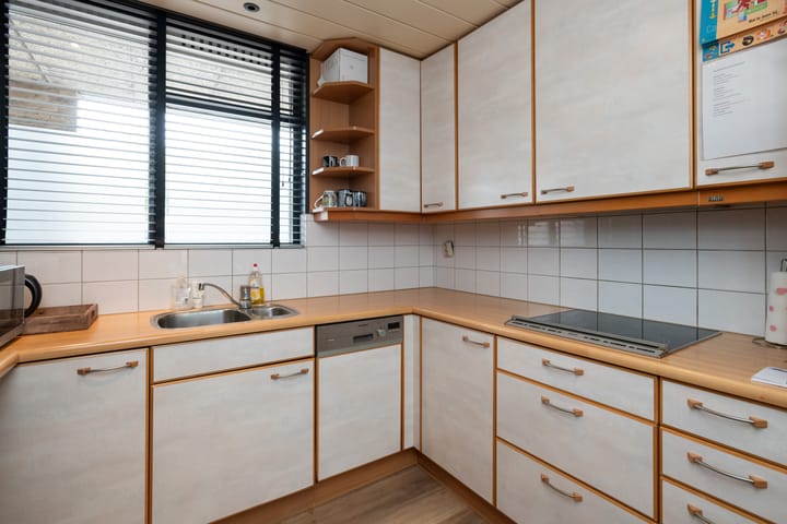 Foto 8 van Raadhuisplein 12