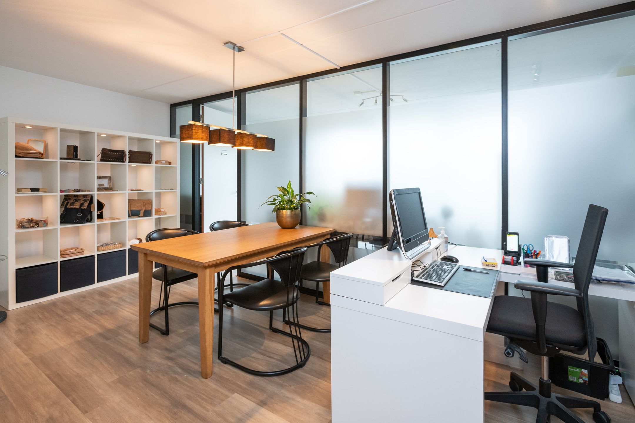 Foto 12 van Raadhuisplein 12