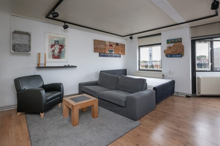 Foto 19 van Raadhuisplein 12