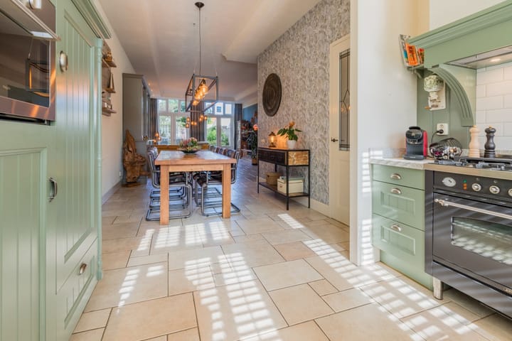 Photo 13 of Zuidsingel 36