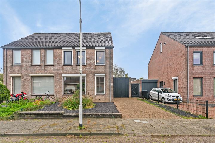 View photo 2 of Willem Tellstraat 22