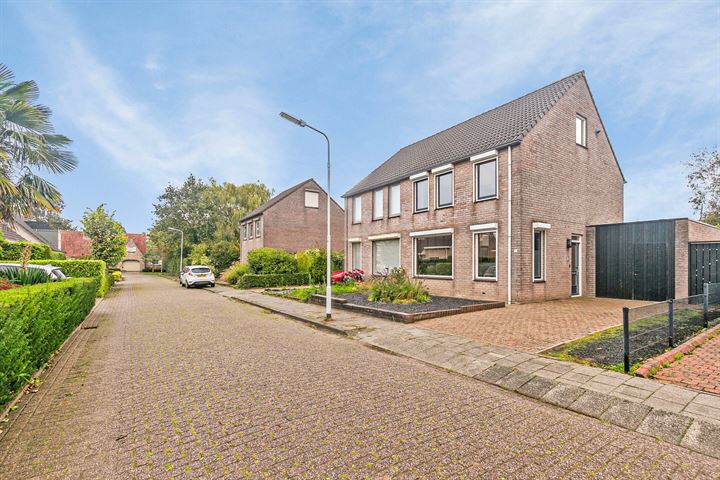 View photo 3 of Willem Tellstraat 22