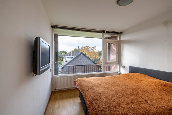 Foto 24 van Helperzoom 337