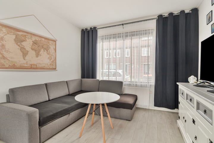 Foto 4 van Pinksterbloemstraat 11