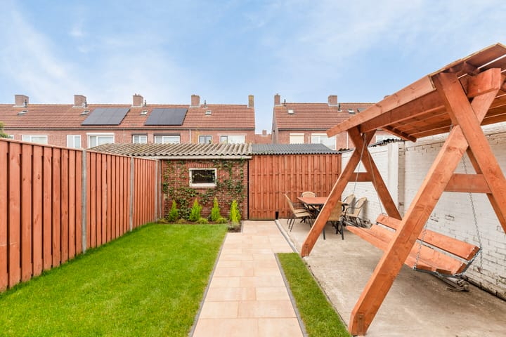 Foto 22 van Pinksterbloemstraat 11