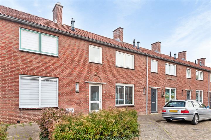 Bekijk foto 32 van Pinksterbloemstraat 11