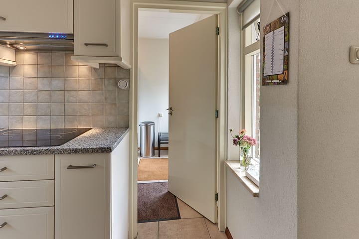 Foto 24 van Burgemeester Numanlaan 19